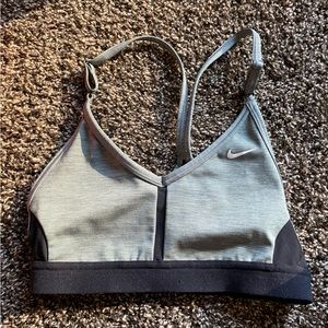 Extra small Black and gray nike sports bra brand new never worn